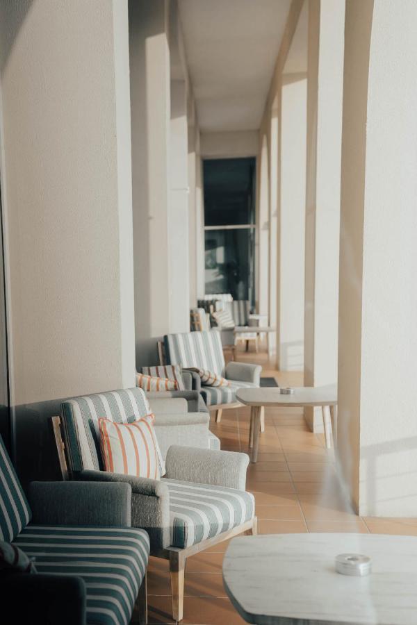 Millennium Lakeview Hotel Formerly Copthorne Lakeview Hotel Dubai Exterior photo