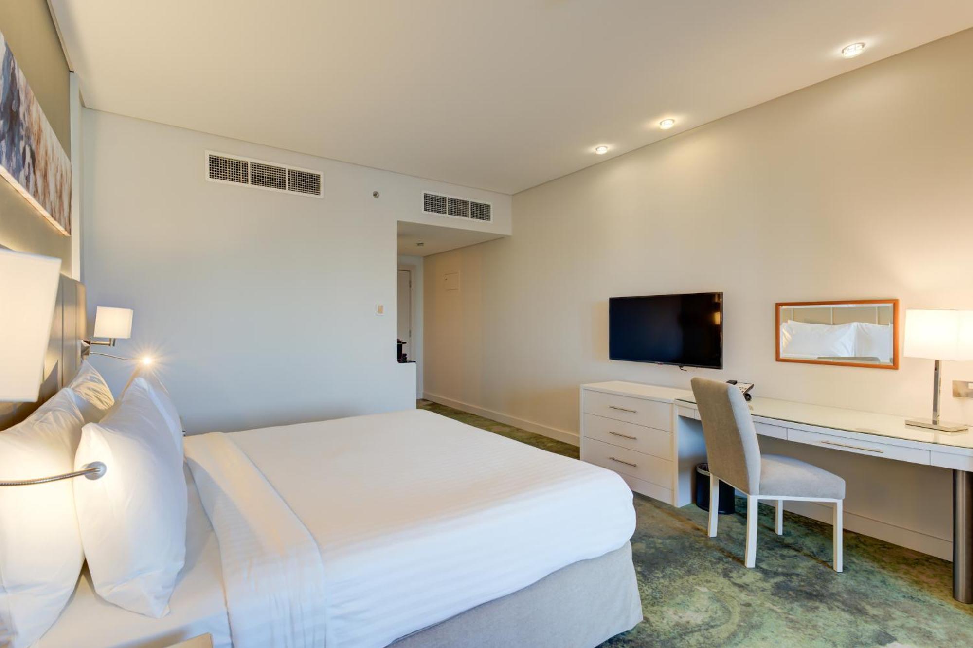 Millennium Lakeview Hotel Formerly Copthorne Lakeview Hotel Dubai Room photo
